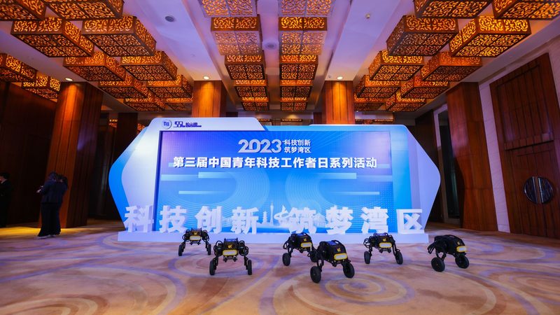 数字孪生：构建虚拟镜像，助力企业数字化转型